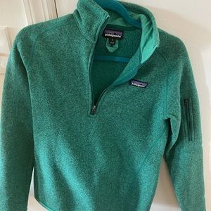 Patagonia half zip pull over